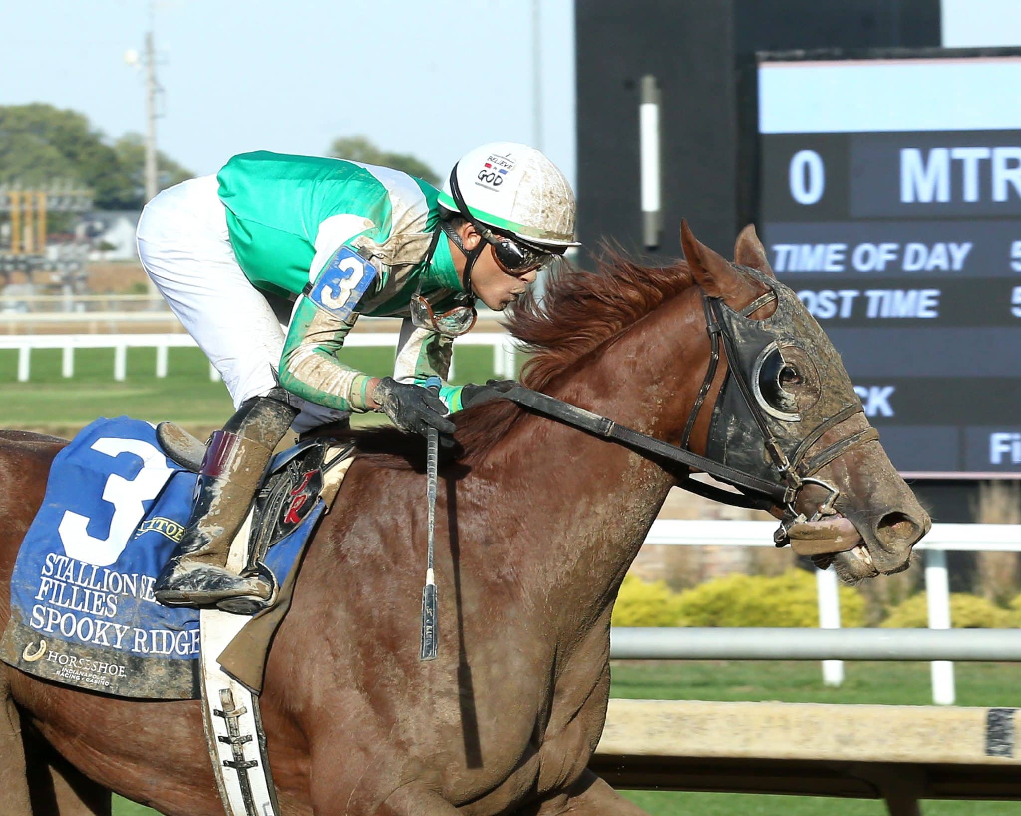 Notes, Quotes & Photos From the ITOBA Stallion Service Fillies ‘Cap at Horseshoe Indy: Spooky Ridge